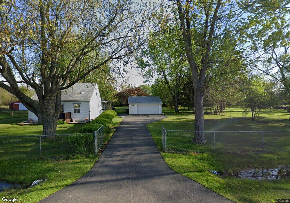 1143 Linus St, Flint, MI 48507 - photo 1