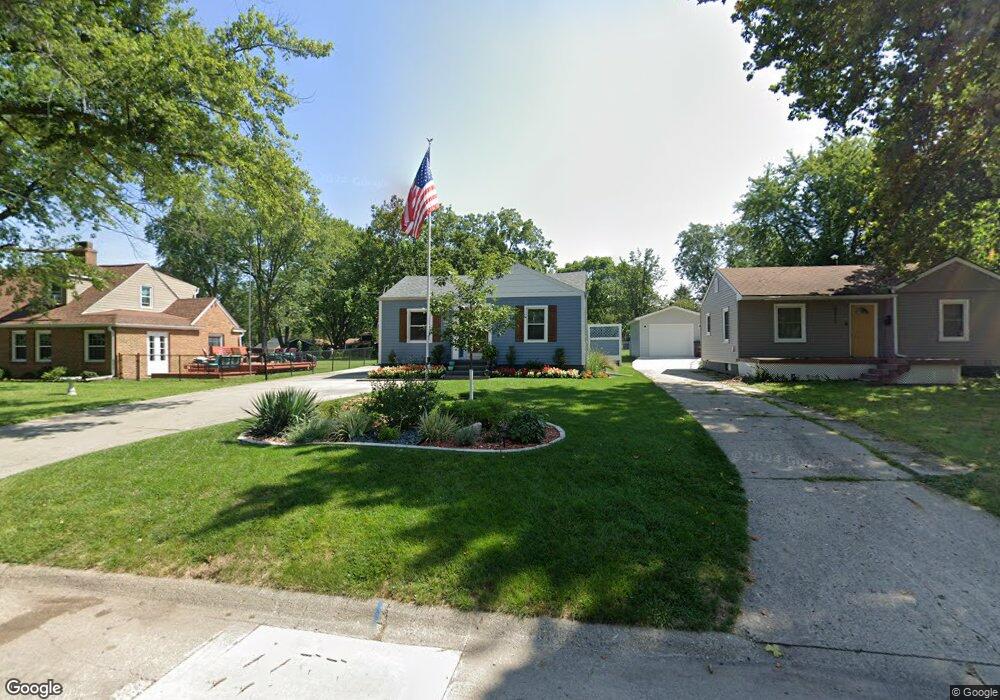 3523 37th St, Des Moines, IA 50310 - photo 1