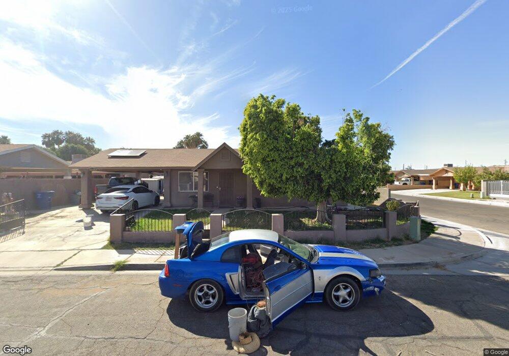 302 S 27th Dr, Yuma, AZ 85364 - photo 1