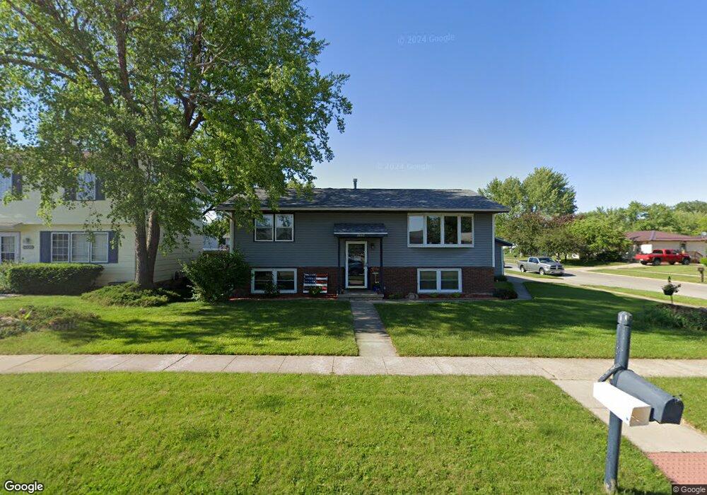 4002 Matthew Dr, Waterloo, IA 50701 - photo 1