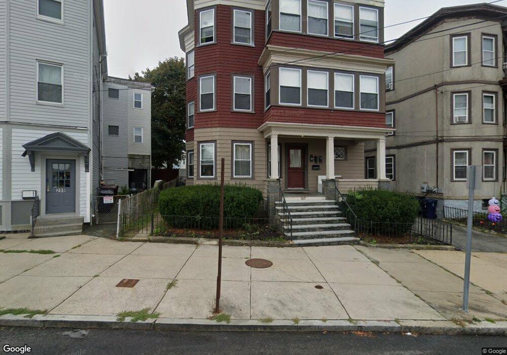 207 Shute St, Everett, MA 02149 - photo 1