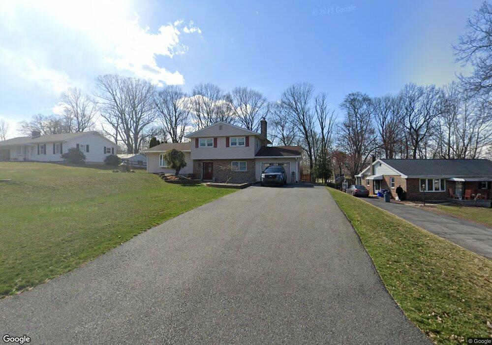 627 Sheerlund Rd, Reading, PA 19607 - photo 1