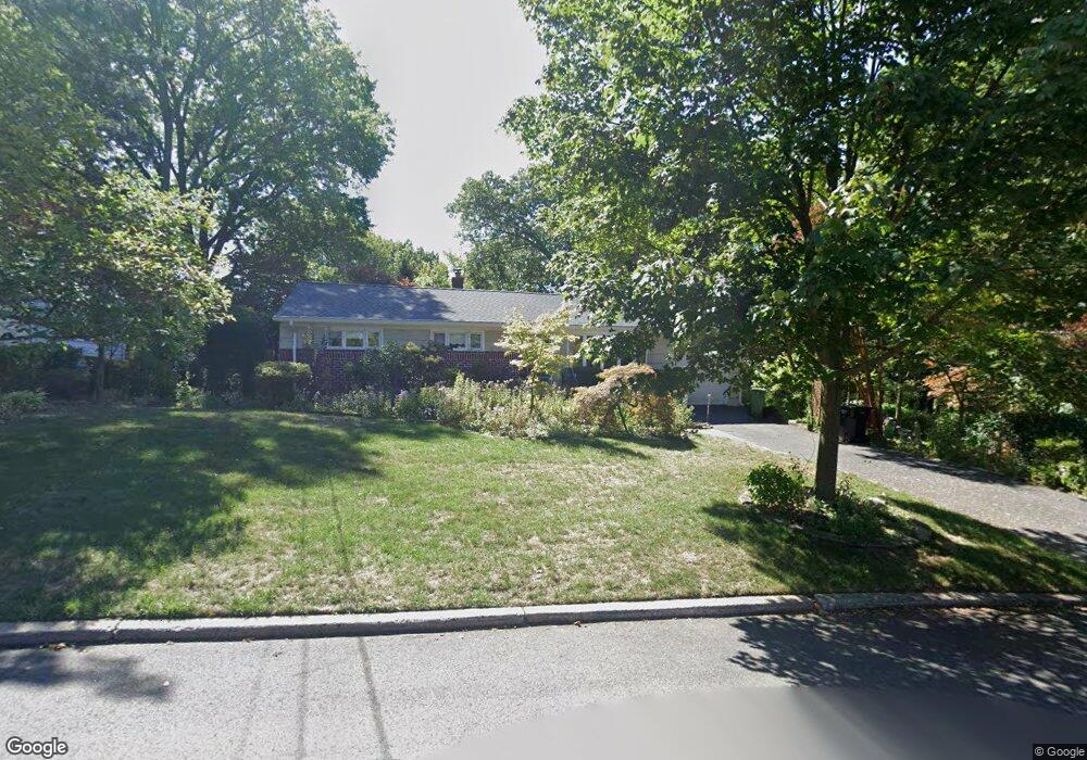 54 Wyoming Rd, Paramus, NJ 07652 - photo 1