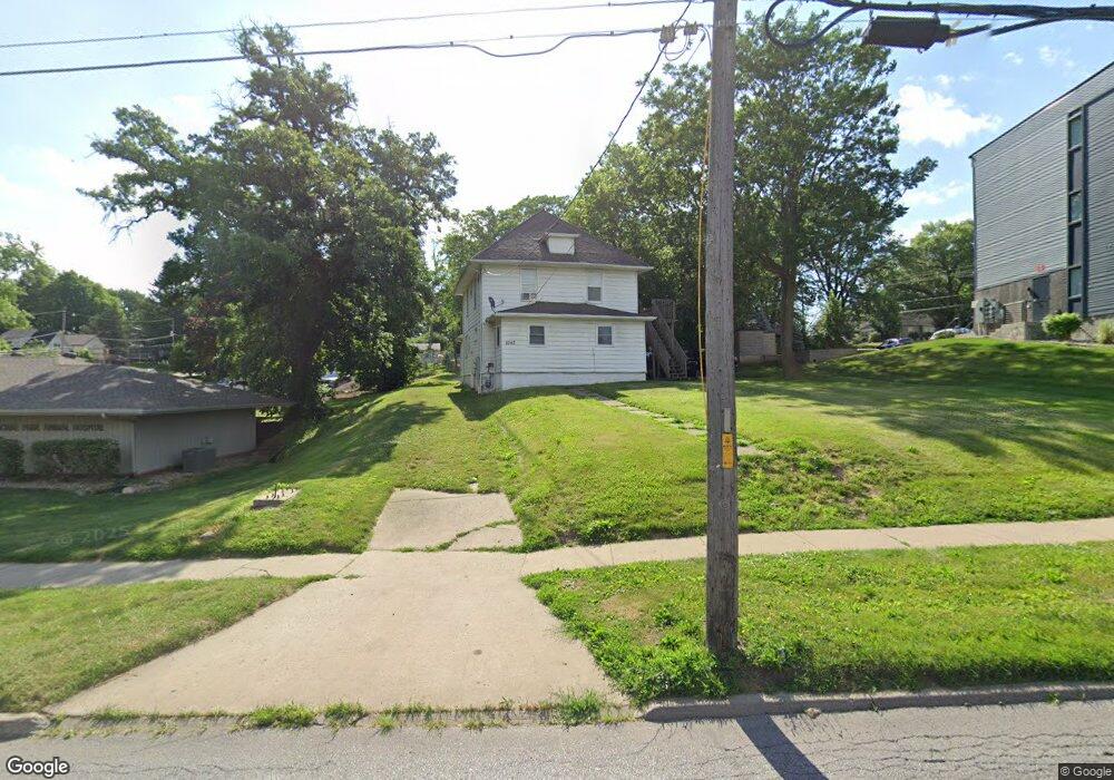 2243 SW 9th St, Des Moines, IA 50315 - photo 1