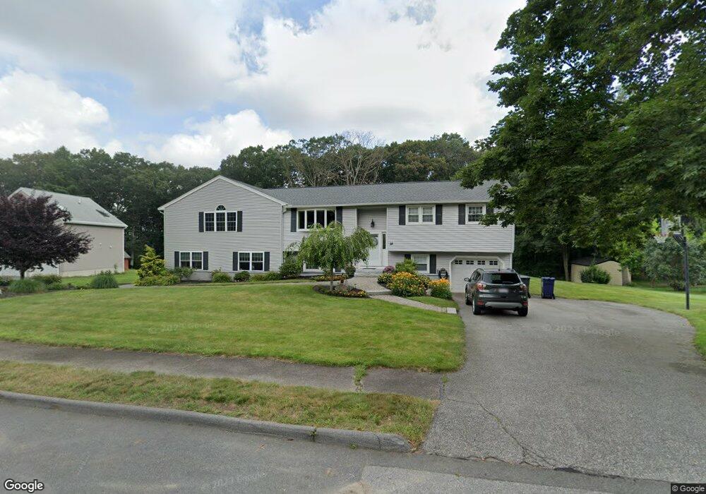 25 Lucaya Cir, Wilmington, MA 01887 - photo 1