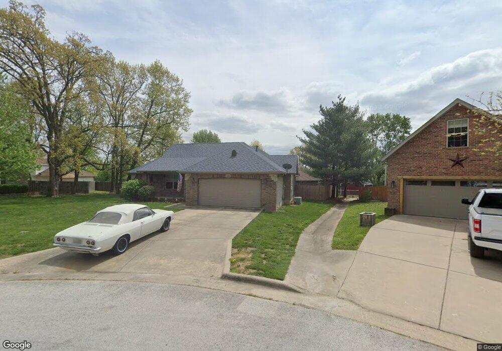 609 Glen Oaks Cir, Nixa, MO 65714 - photo 1