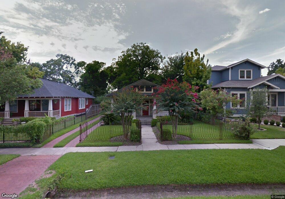 915 Arlington St, Houston, TX 77008 - photo 1