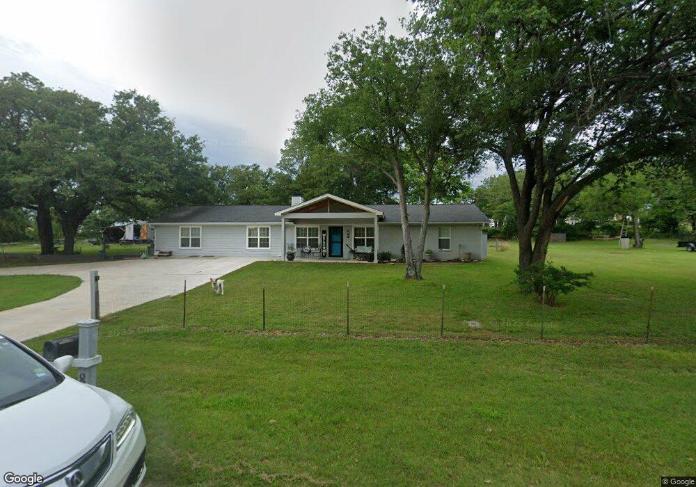 811 Lakewood Dr, Alvarado, TX 76009 - photo 1