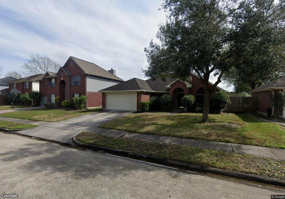 4919 Widerop Ln, Friendswood, TX 77546 - photo 1