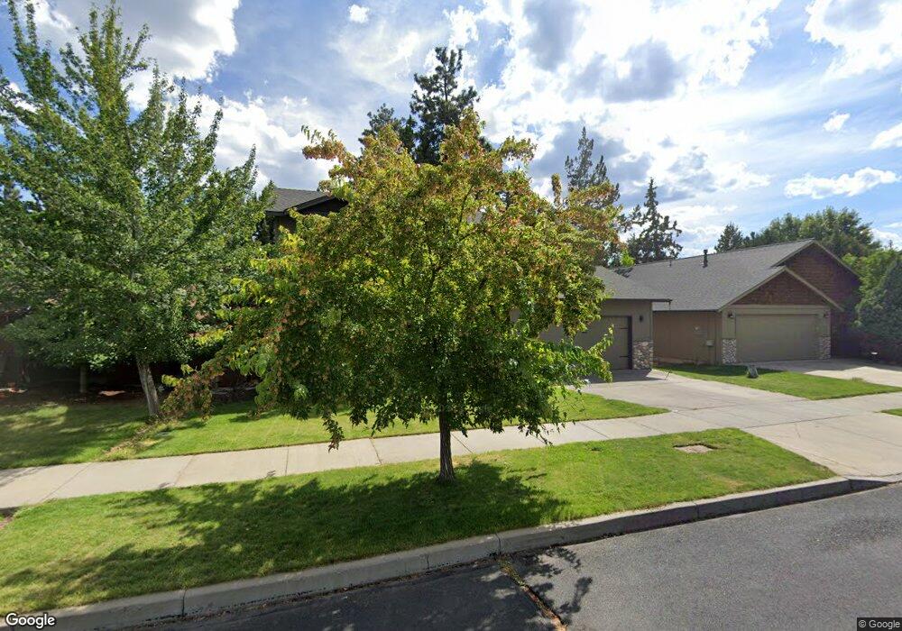 20586 Prospector Loop, Bend, OR 97702 - photo 1