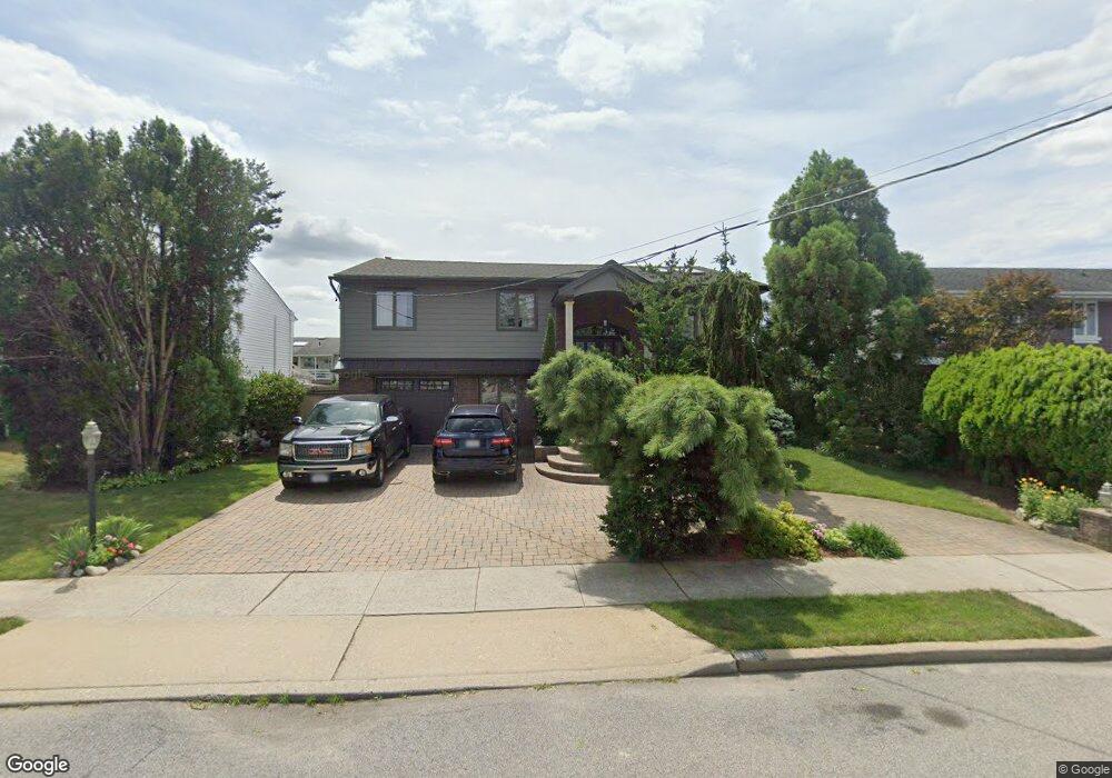 2688 Dorothy St, Bellmore, NY 11710 - photo 1