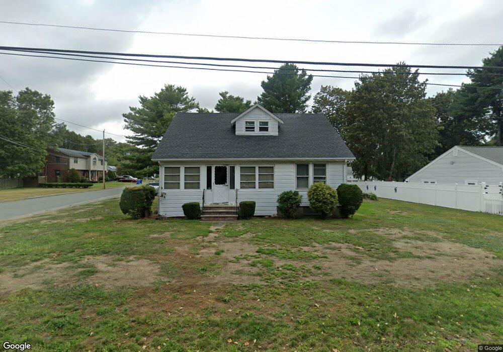 38 Pond Ln, Randolph, MA 02368 - photo 1