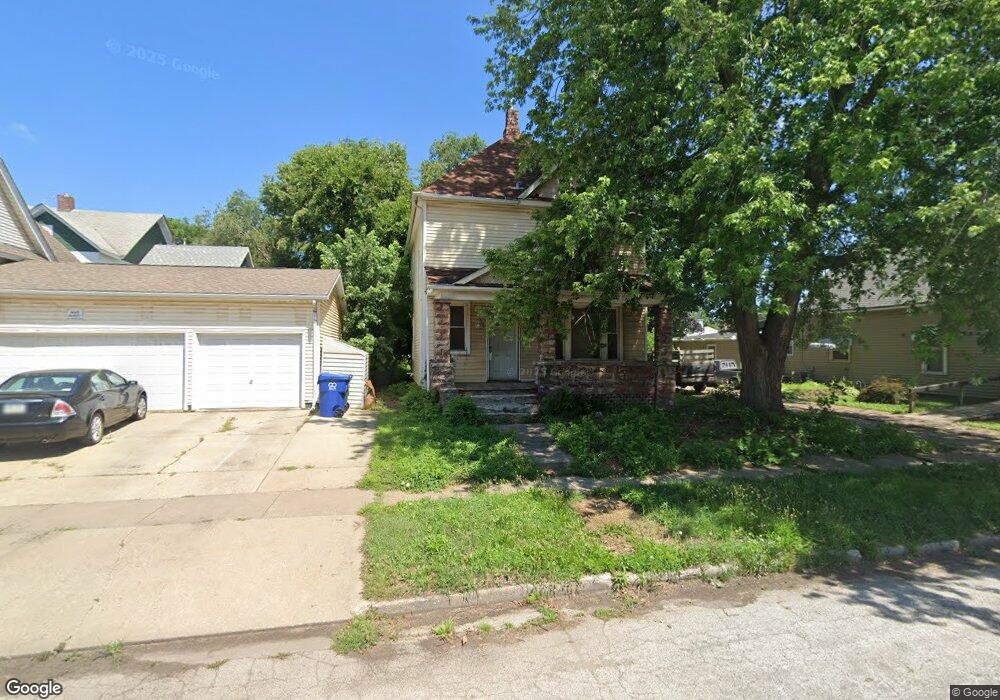 2032 Dixwell St, Davenport, IA 52802 - photo 1