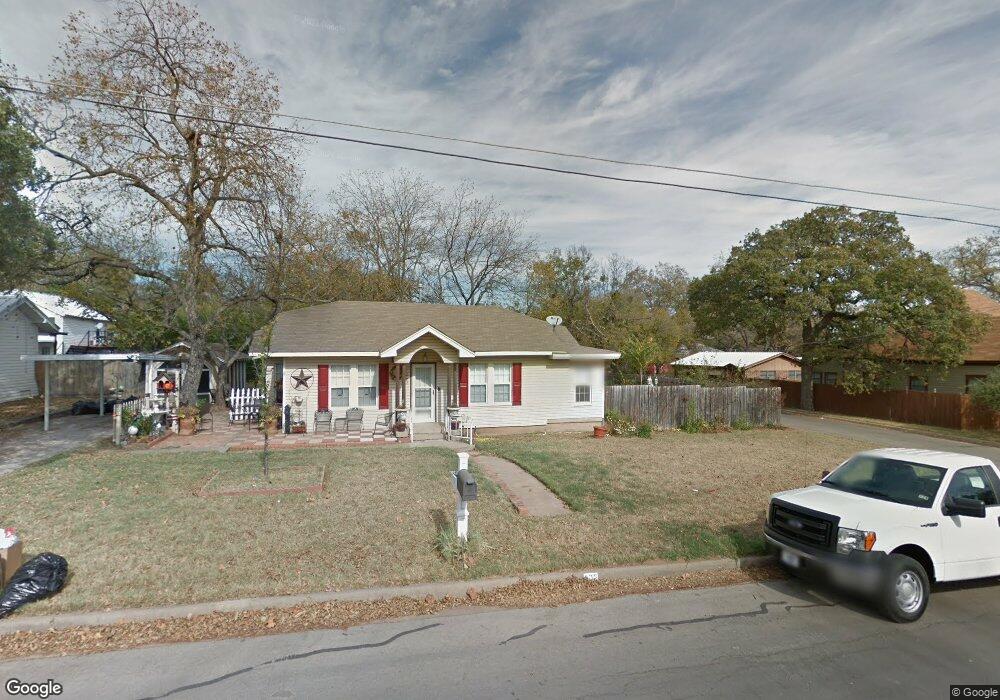 802 W Spring St, Weatherford, TX 76086 - photo 1