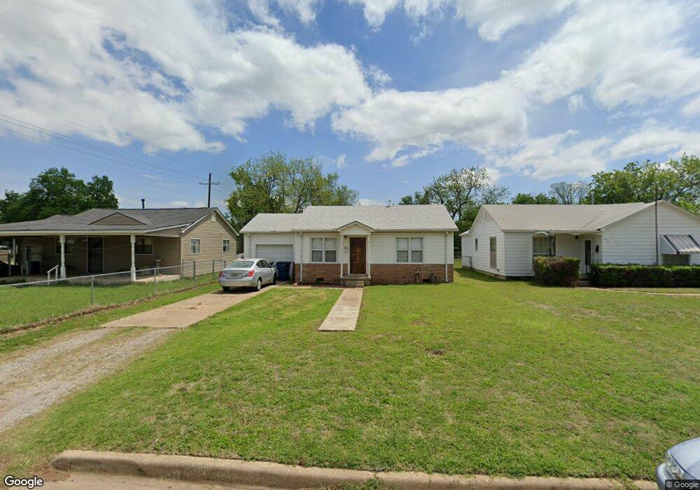 418 N 1st St, Duncan, OK 73533 - photo 1