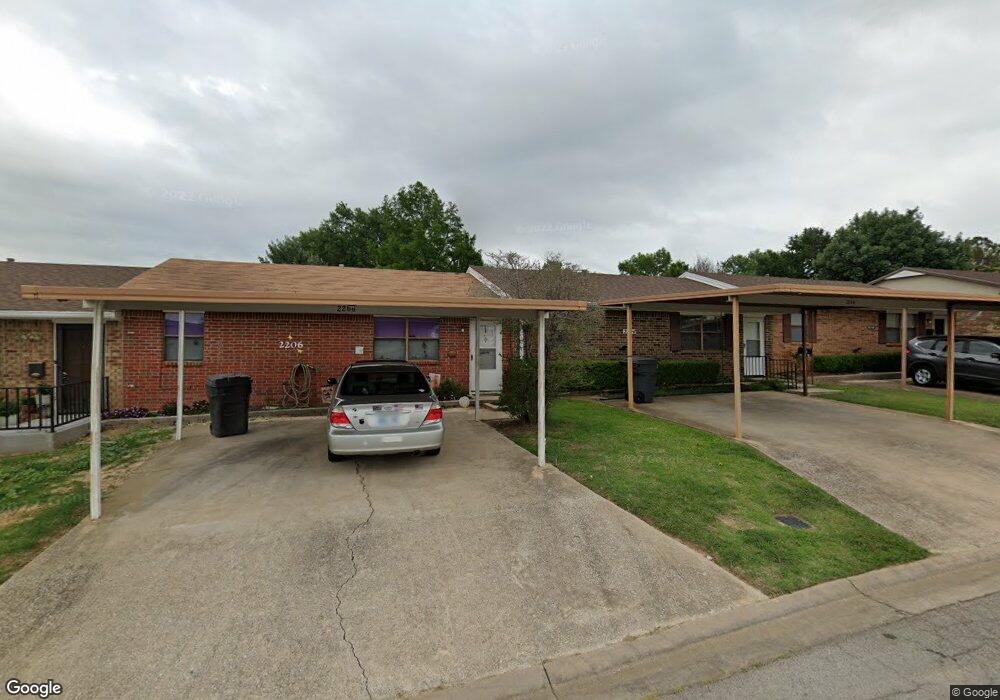 2204 Shenandoah Dr, Ardmore, OK 73401 - photo 1