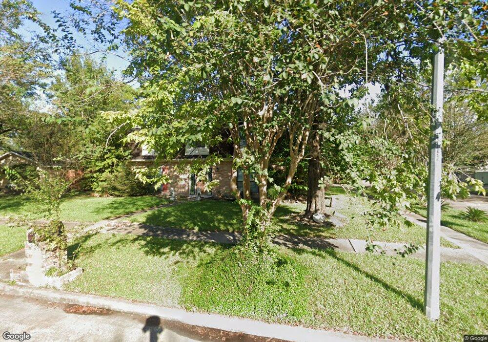 7002 Wagonwheel Ln, Houston, TX 77088 - photo 1