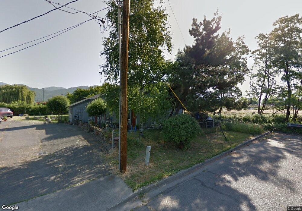 710 SE Riverside Ave, Grants Pass, OR 97526 - photo 1