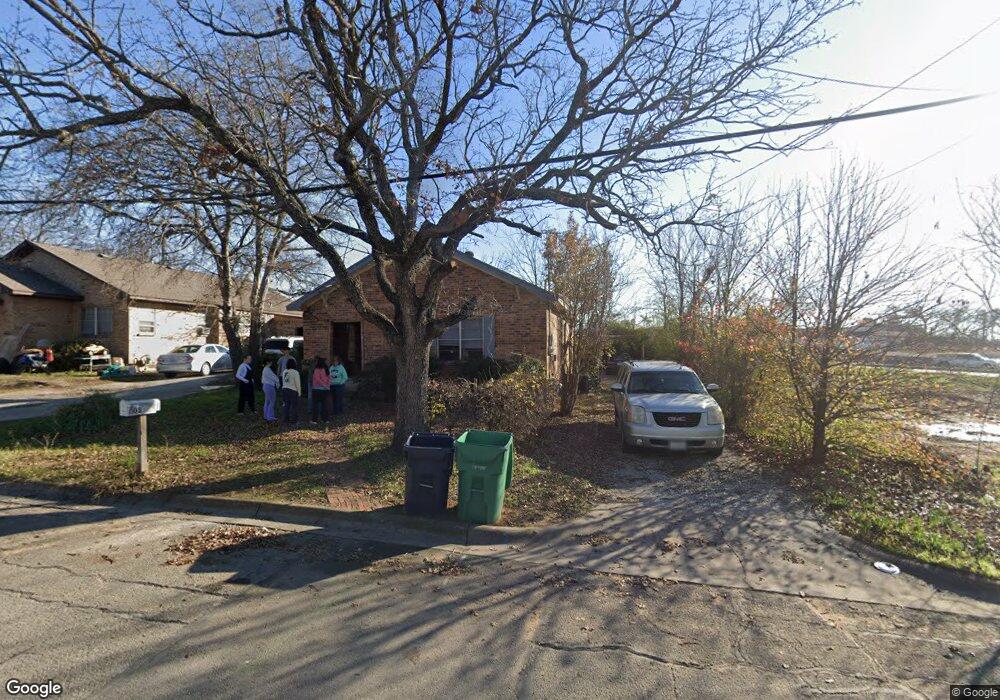 909 Lindsey St, Denton, TX 76201 - photo 1