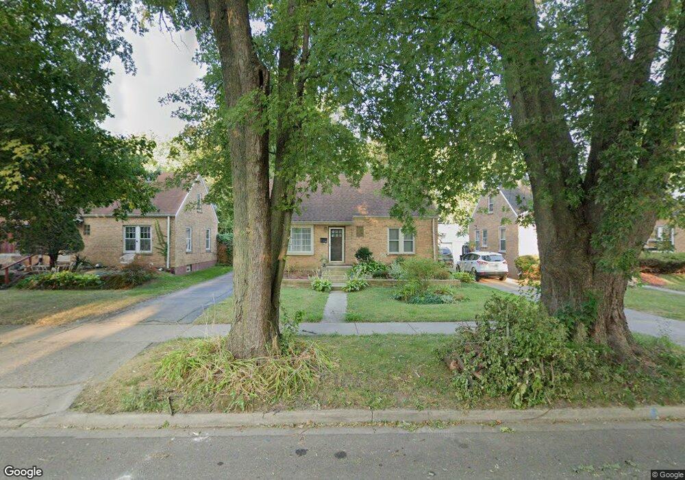 1064 Glenwood Ave, Waukegan, IL 60085 - photo 1