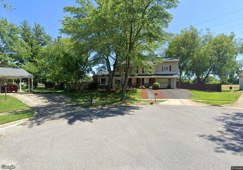 8906 Oldfield Ct, Fort Washington, MD 20744 - photo 1