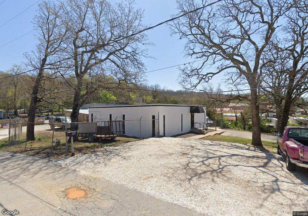 2210 S School Ave, Fayetteville, AR 72701 - photo 1