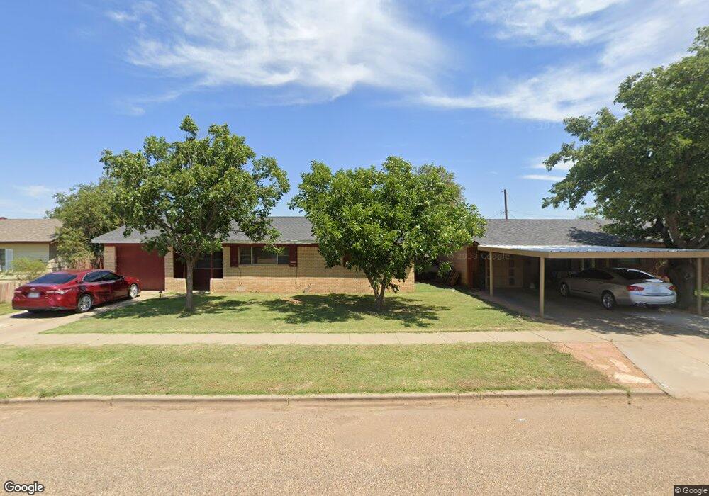 706 W 27th St, Plainview, TX 79072 - photo 1