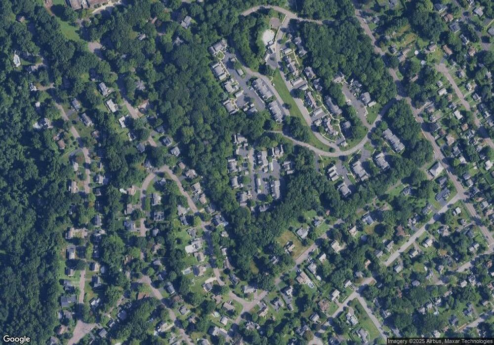 70 Gate Ridge Rd, Fairfield, CT 06825 - photo 1