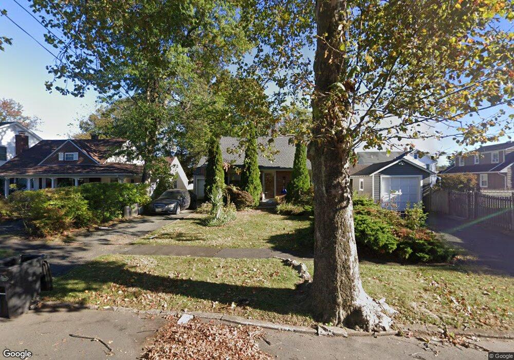 2084 Coles Ave, Scotch Plains, NJ 07076 - photo 1