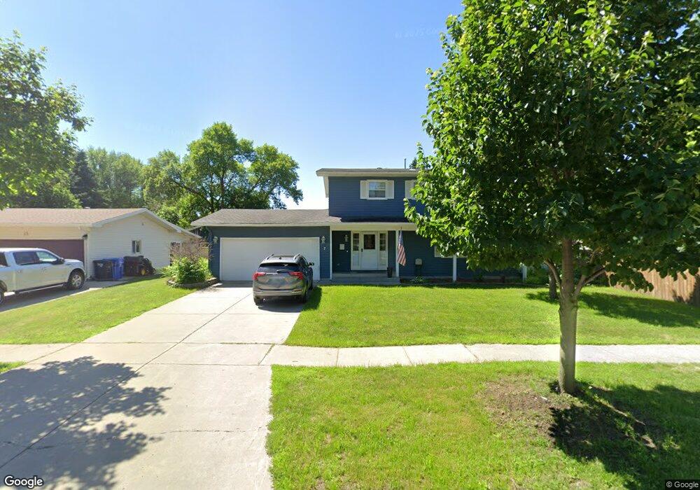 7 28th Ave NE, Fargo, ND 58102 - photo 1