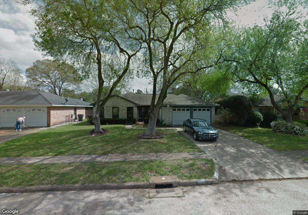 1127 Hidden Valley Dr, Houston, TX 77088 - photo 1