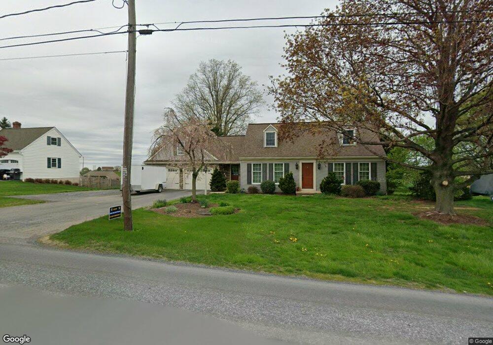 227 W Huyard Rd, New Holland, PA 17557 - photo 1