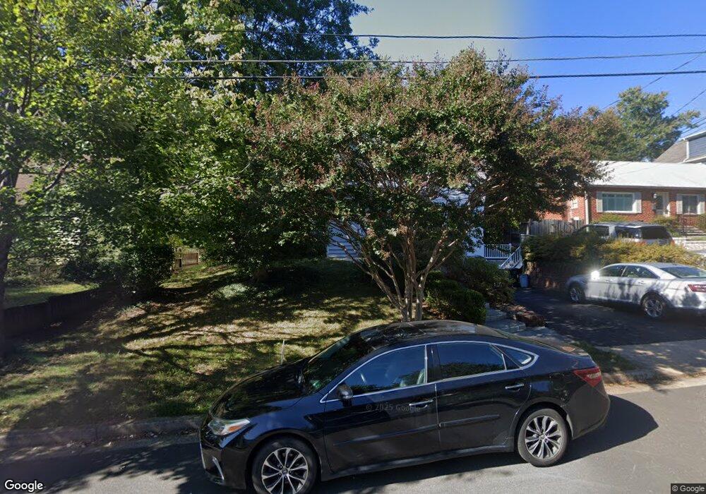 307 Walnut St, Falls Church, VA 22046 - photo 1