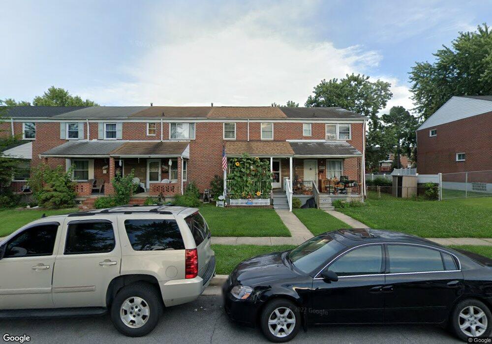 1047 Foxcroft Ln, Essex, MD 21221 - photo 1