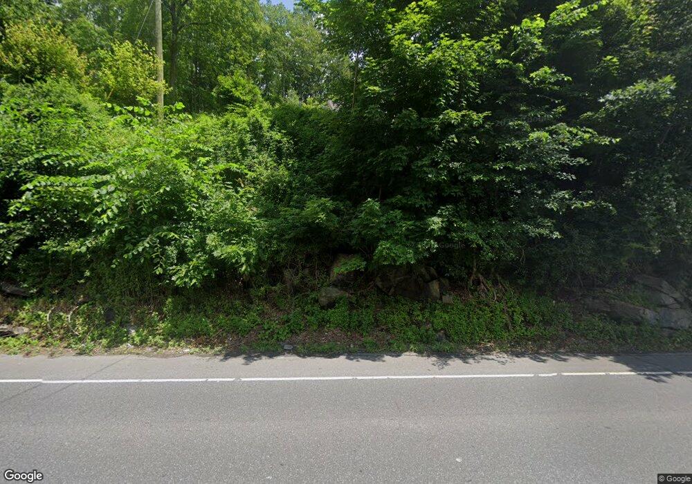 346 Oxford Rd, Oxford, CT 06478 - photo 1