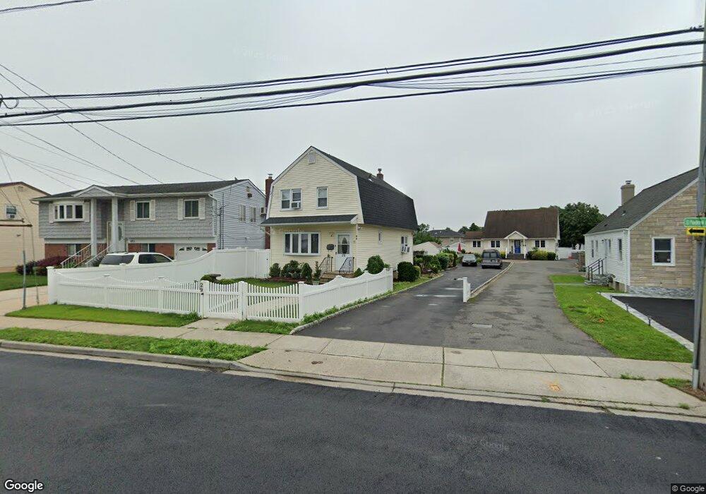 29 Pinebrook Ave, West Hempstead, NY 11552 - photo 1