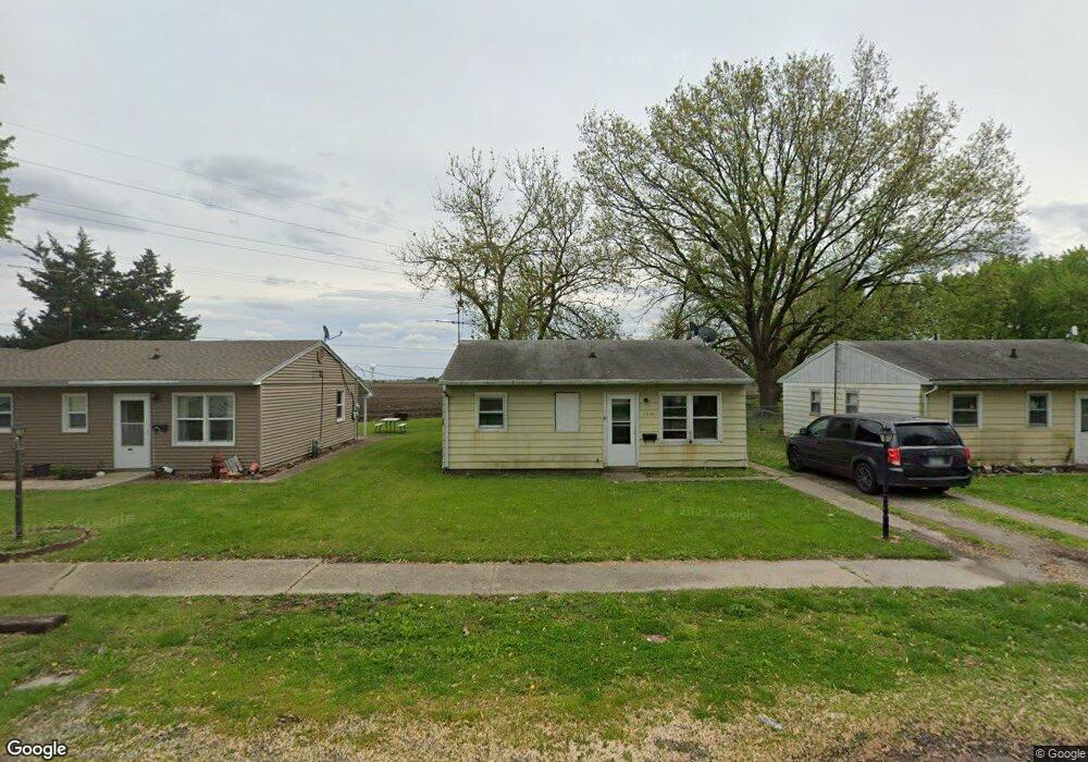 1310 N Hamilton St, Lincoln, IL 62656 - photo 1