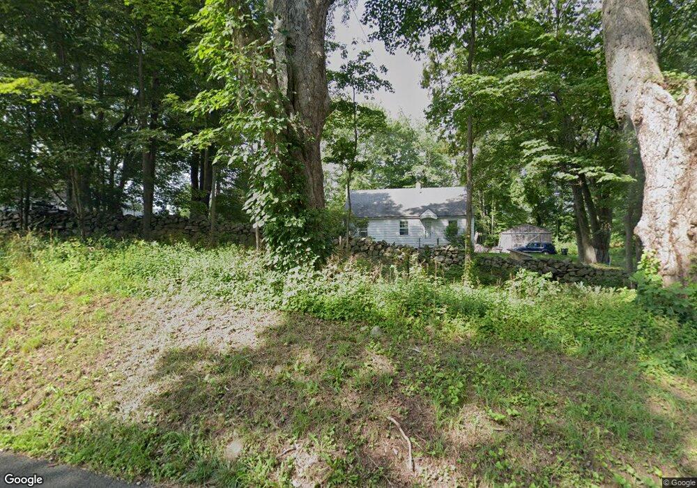 559 N Park Ave, Easton, CT 06612 - photo 1