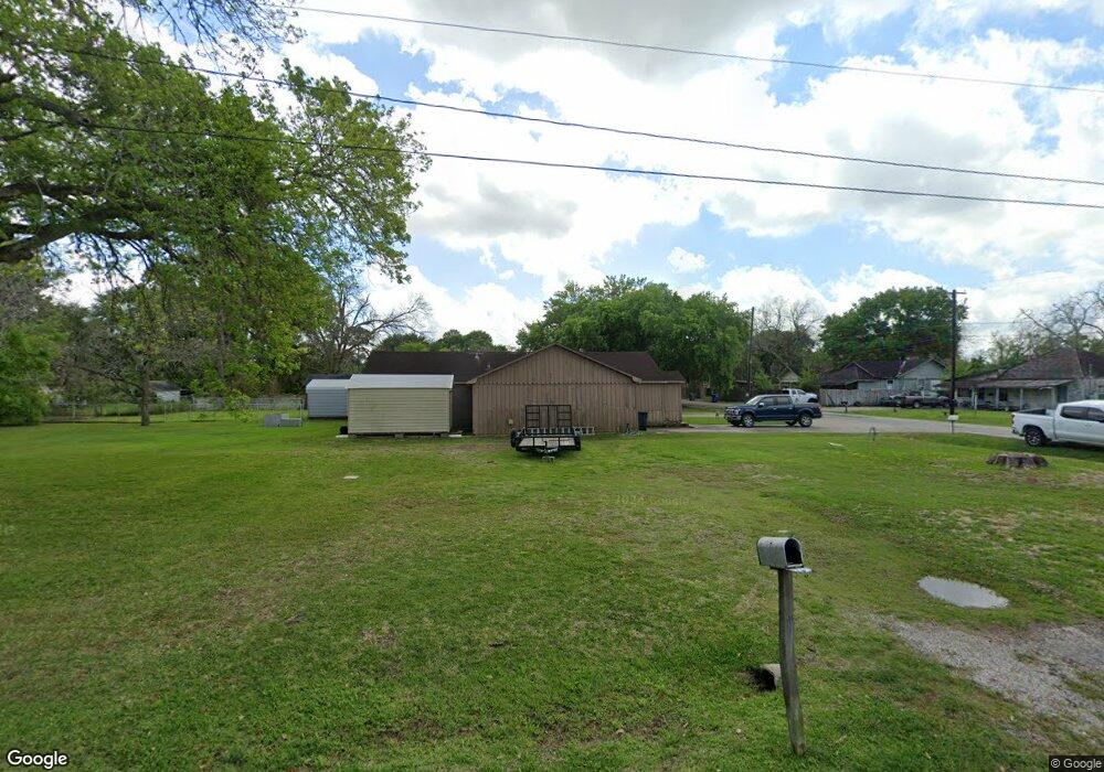 2600 3rd St, Bay City, TX 77414 - photo 1