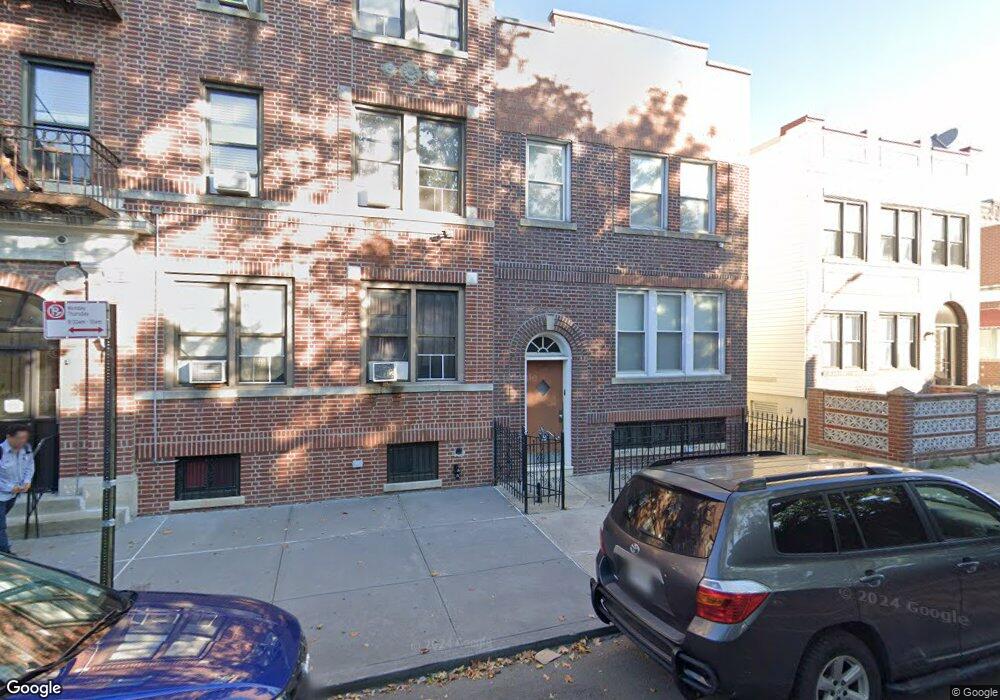 3020 35th St, Astoria, NY 11103 - photo 1