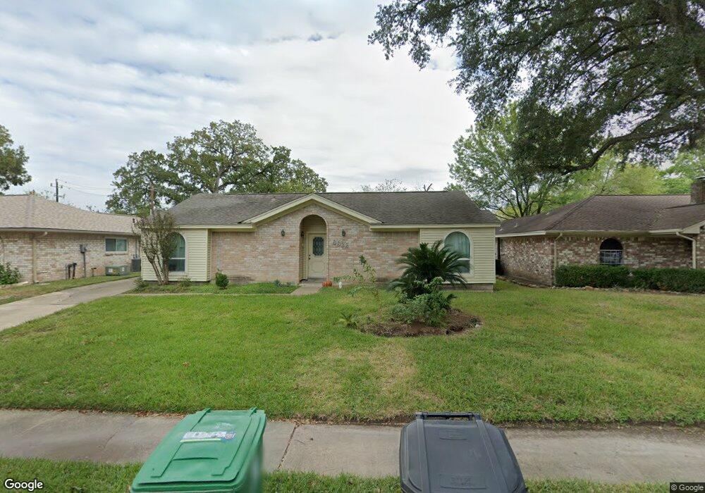 8822 Stone Brook Ln, Houston, TX 77040 - photo 1