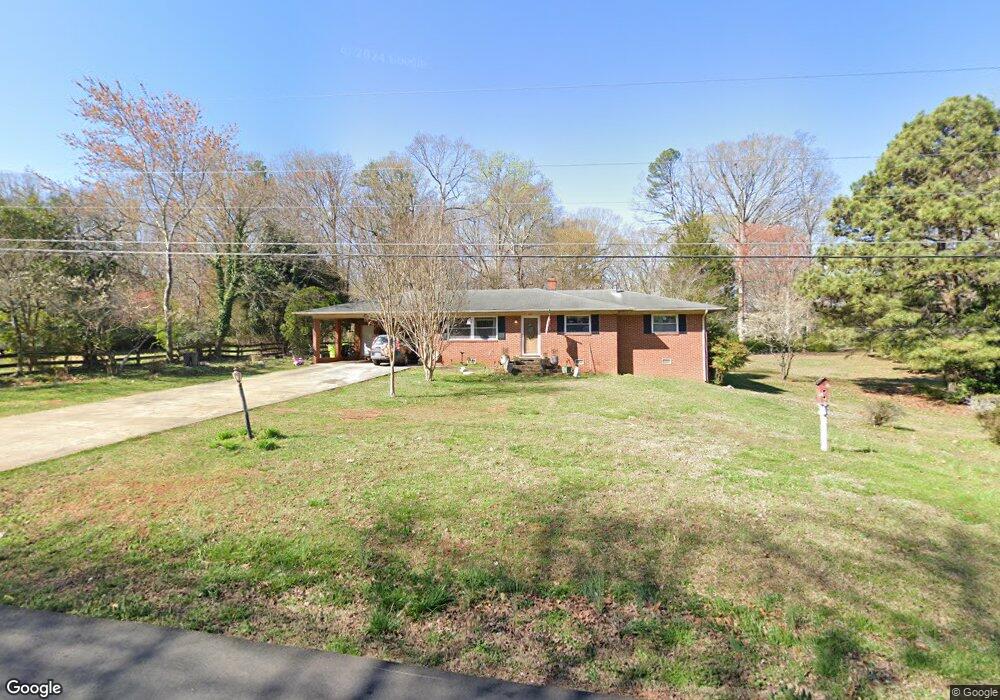 807 N Glenn Ave, Siler City, NC 27344 - photo 1