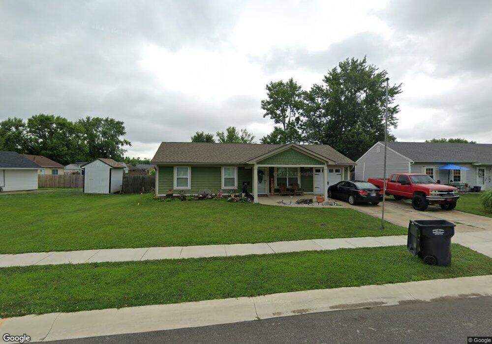 128 Windemere Rd, Whiteland, IN 46184 - photo 1