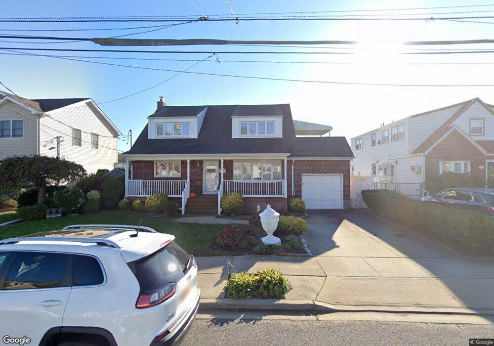 915 Second Ave, Franklin Square, NY 11010 - photo 1