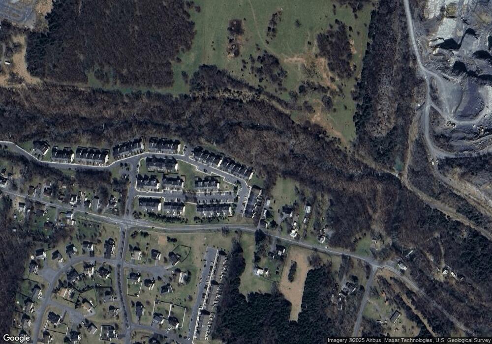 367 Scarboro Dr, Bunker Hill, WV 25413 - photo 1