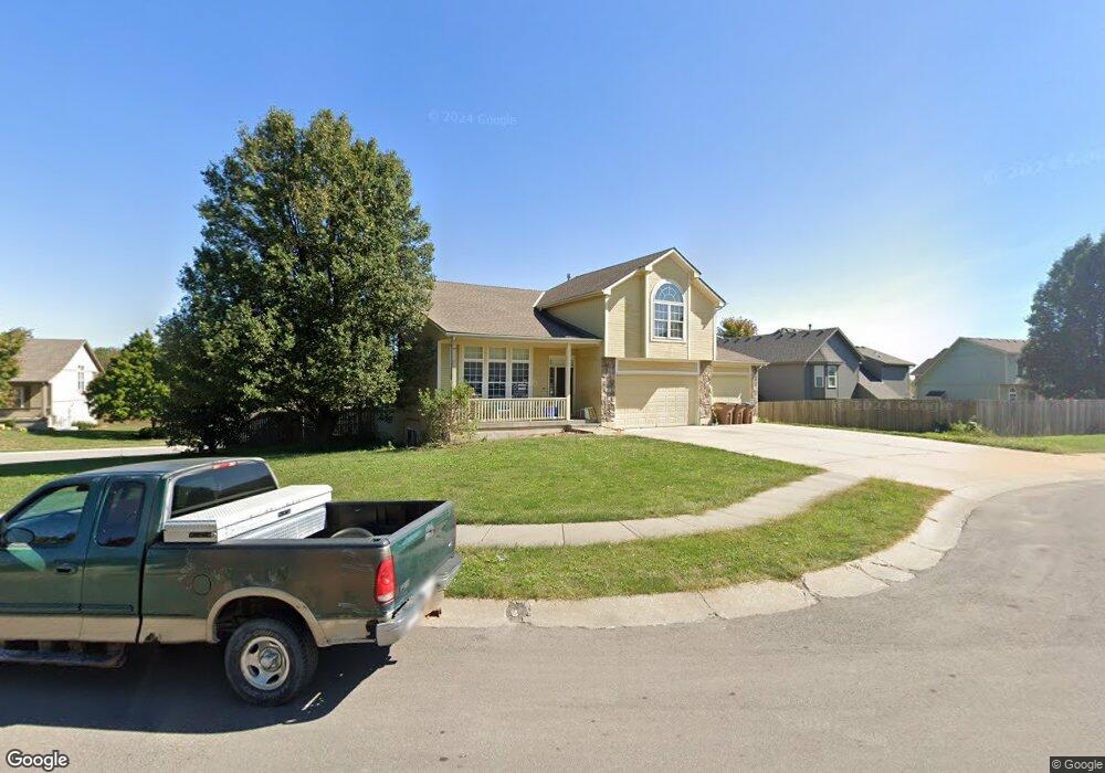 941 Selby Ct, Raymore, MO 64083 - photo 1