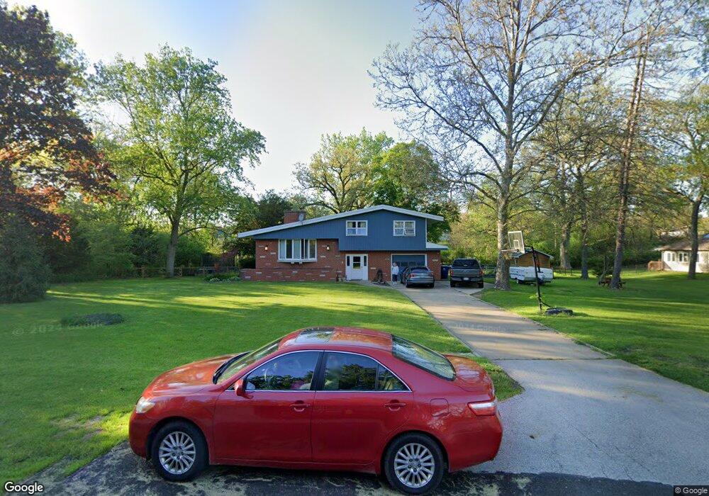 60 W Pleasantview Dr, Oswego, IL 60543 - photo 1