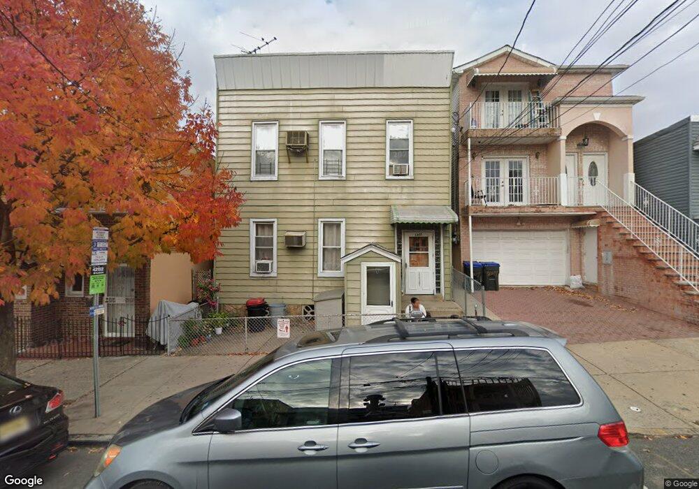 6607 Palisade Ave, West New York, NJ 07093 - photo 1