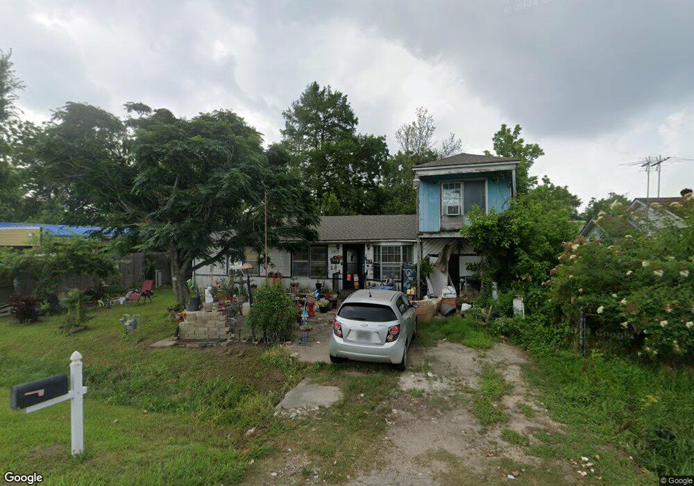 1910 Warwick Rd, Houston, TX 77093 - photo 1