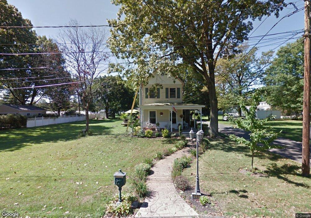 1007 Stokes Ave, Beverly, NJ 08010 - photo 1